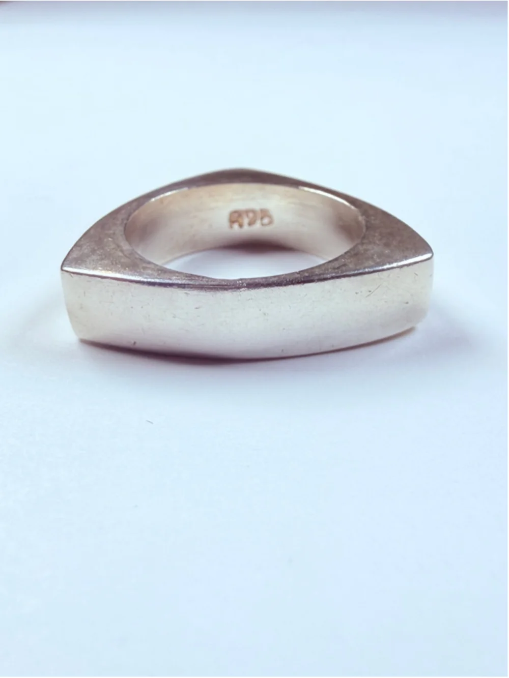Modernist Geometric Triangular 3 Point 925 Sterling Silver Thick Band VTG Ring